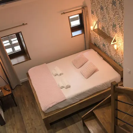 De La Croisee Hotel Poncin