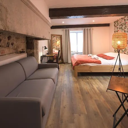 Hotel De La Croisee 3*