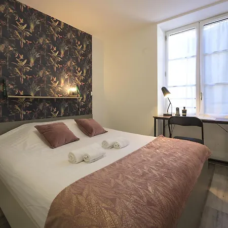 De La Croisee Hotel 3*